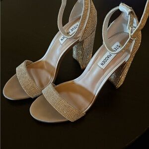 Steve Madden Glittering Shoe